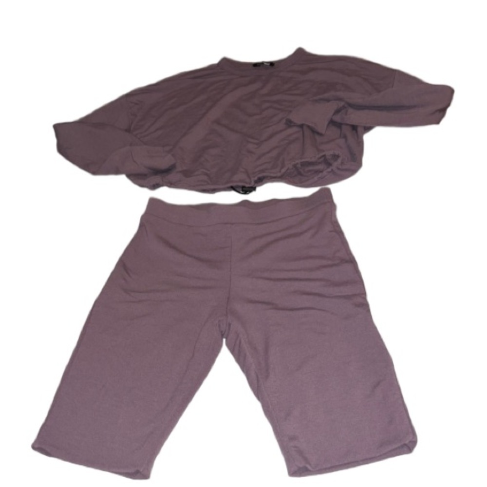 Fashion Nova small 2 piece bike shorts & matching dolman sleeve cinched waist